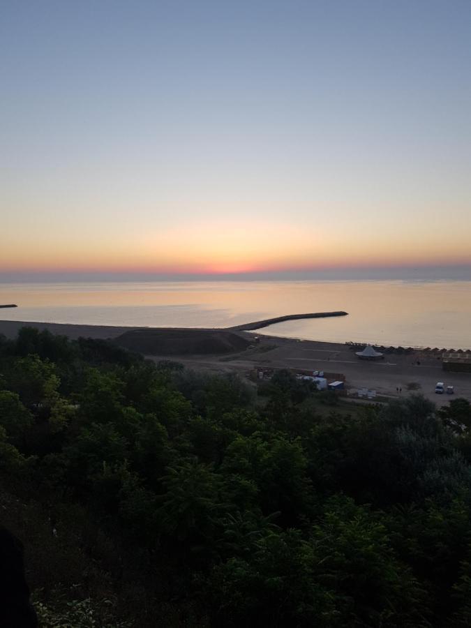 Centru 2 Apartment Constanta Bagian luar foto